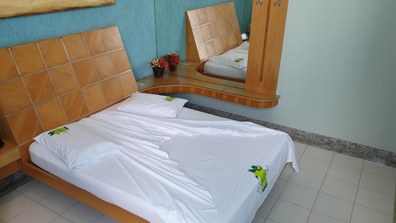 Agape Motel Sete Lagoas Extérieur photo